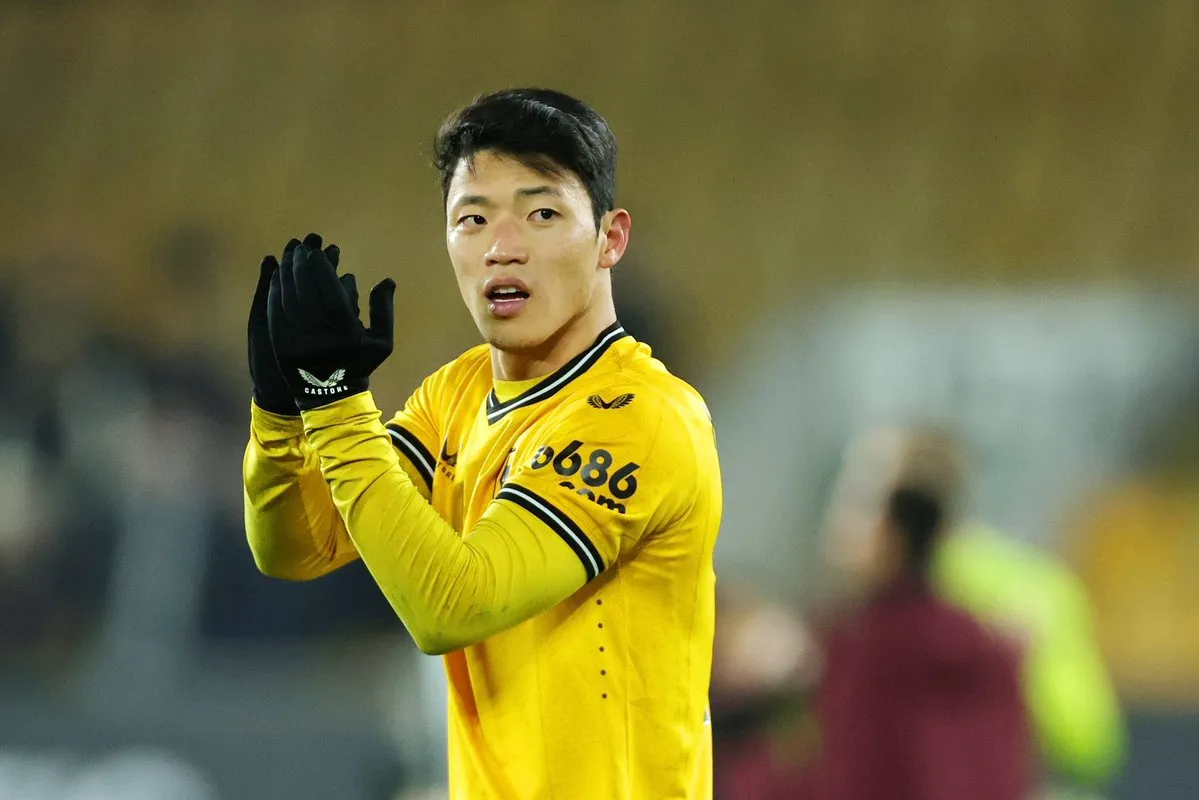 开云体育-罗马诺：狼队拒绝在转会窗最后阶段放走黄喜灿