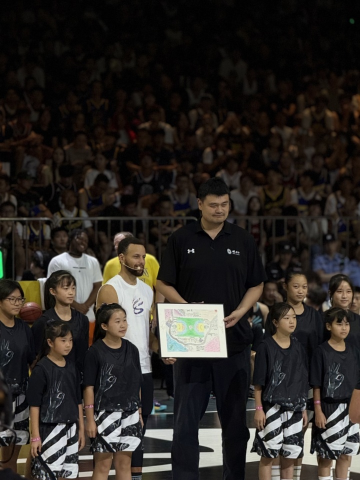 姚基金与库里品牌发起公益计划 打造全国首个小学纯女生篮球联赛