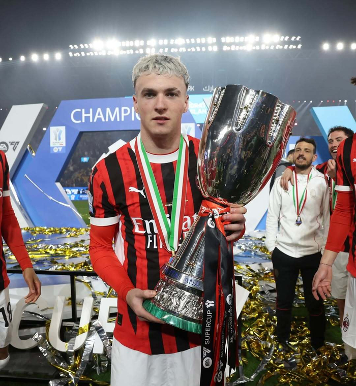 开云体育平台-希门尼斯专访：感谢米兰但曾因未获信任离队，现专注伯恩茅斯|AC米兰|阿尔瓦罗-希门尼斯|皇家马德里|俱乐部|阿莱格里_新浪体育_新浪新闻